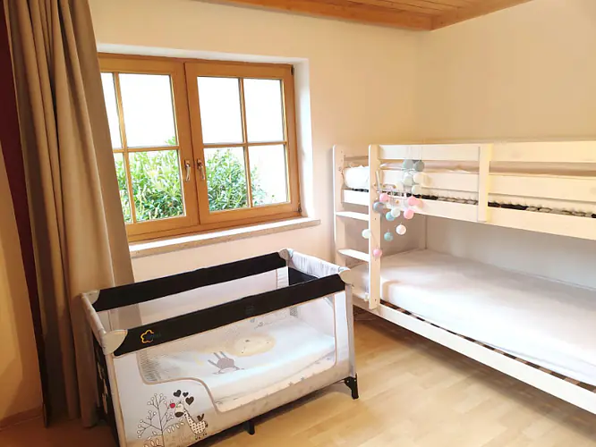 Schlafzimmer 3